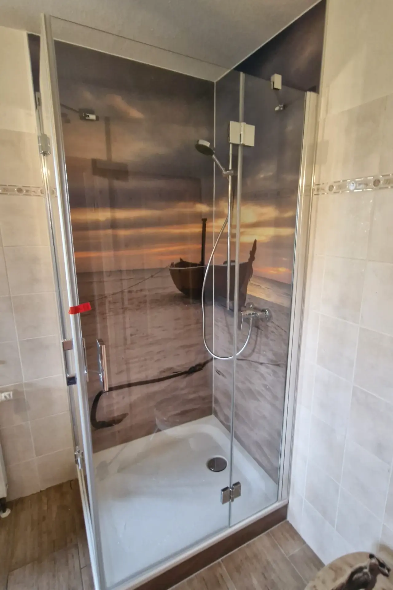Bild 35: Duschwandplatten_Urlaub_Klempnerei-_Richter_kl.webp